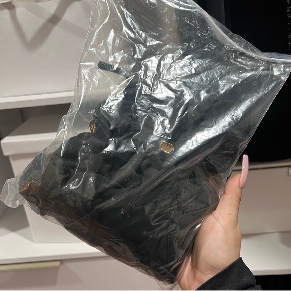 Luxe Fashion 2 Piece Set - Picture 2 of 2